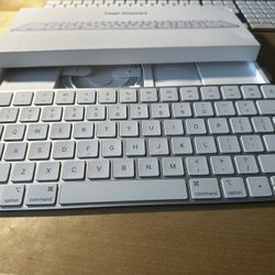 Apple Magic Keyboard 