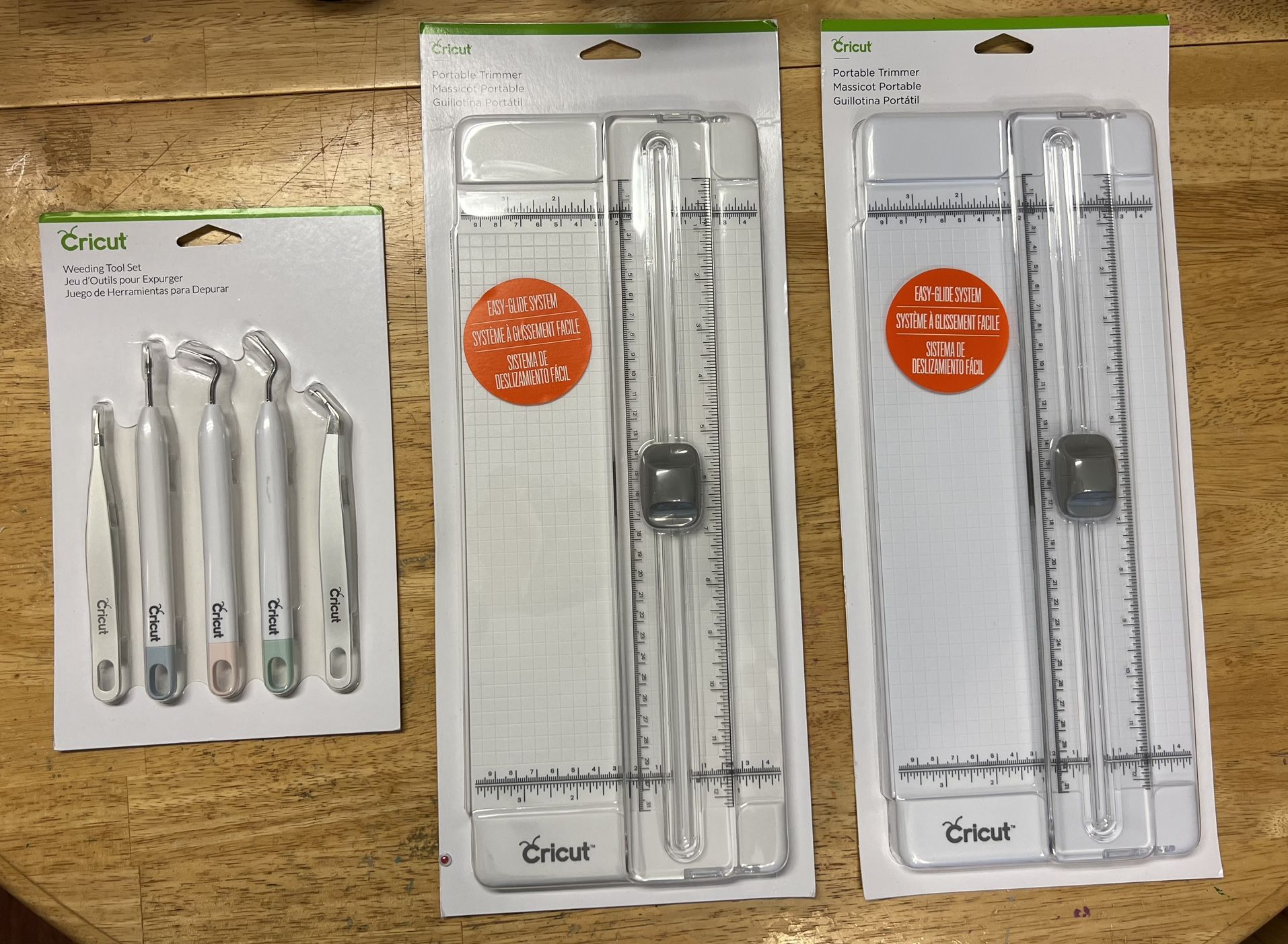 Cricut Weeding Tool Set And Two Portable Trimmers