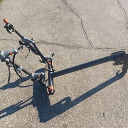 Saris 4 bike Trailer Hitch Bicycle Rack for 2" or 1.25" - $60 FIRM 
