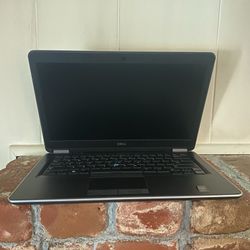 Dell 4th Gen i7 Laptop E7440 with NEW BATTERY