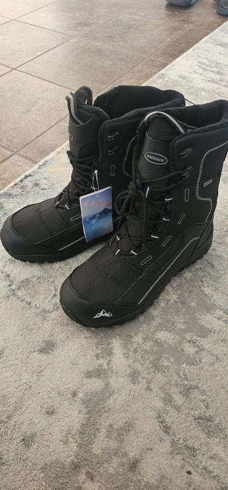 ROCKMARK Men's Winter Snow Boots Outdoor Warm Mid
Calf Waterproof Durable Boot Non-Slip Warm Climbing
Shoes ( Size 9 )