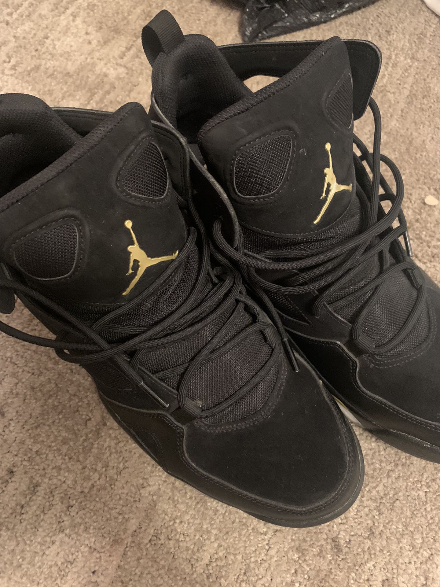 Jordan 6 Gold And Black