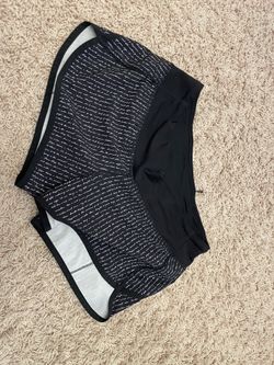 Lululemon Speed Shorts Size 6