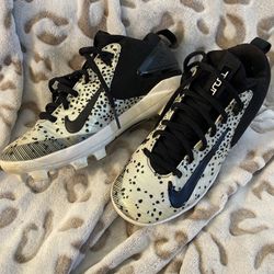 Nike Trout cleats