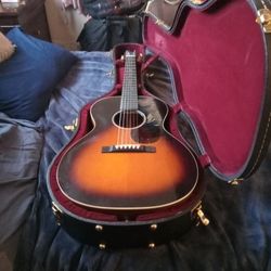 Martin Acoustic Guitar CEO-7 