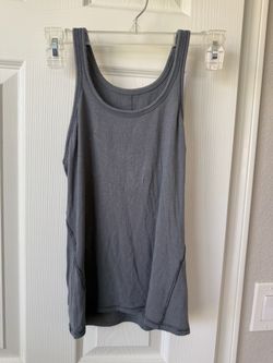 Lululemon tank small