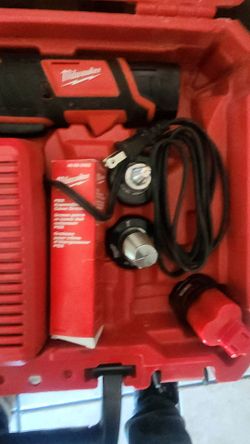 Milwaukee pro pex m12