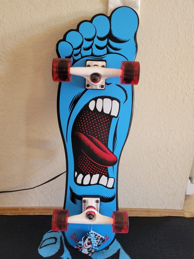 Santa Cruz Screaming Foot Cruzer Skateboard. Brand New. Only 300