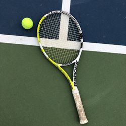 Babolat XS102 XS Xtra Sweet Spot 4 3/8 Grip Tennis Racquet 102 Sq In Head