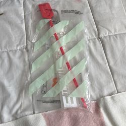 Off White Key Chain