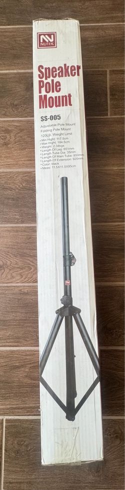 Universal Speaker Stand