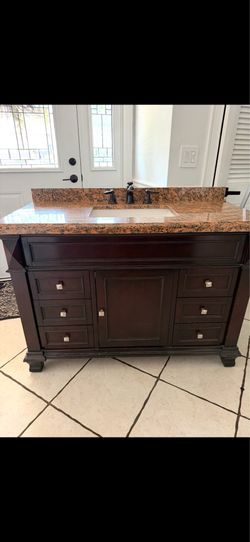 Used venedi 48 inch
