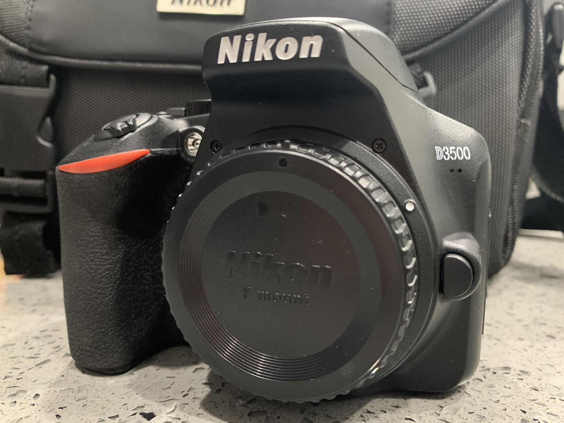 Nikon D3500 DSLR Camera W/ 3 lenses & Camera Bag