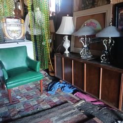 Heavy duty table lamps