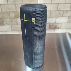 Ultimate Ears Boom 2 Bluetooth Speaker