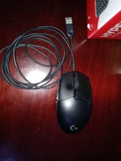 Logitech g203 plus hyper x fury mousepad