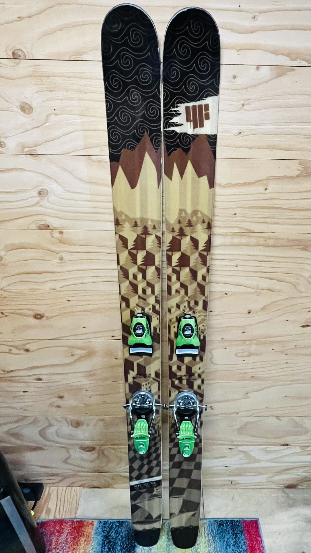 4FRNT Renegade Ski w/ Look Pivot Bindings