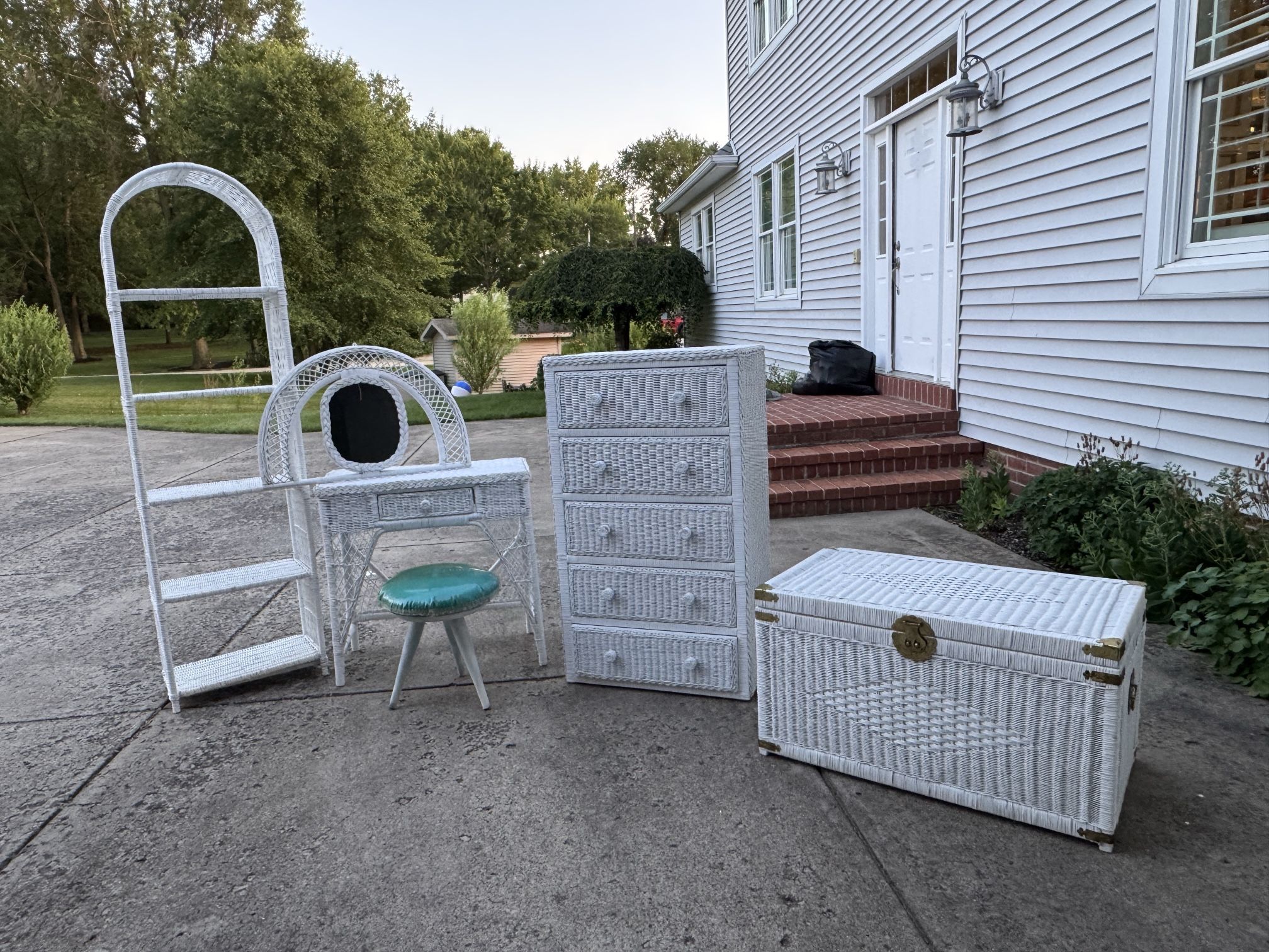 White Wicker Bedroom Set