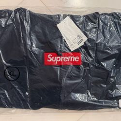 Supreme MM6 Maison Margiela Box Logo 