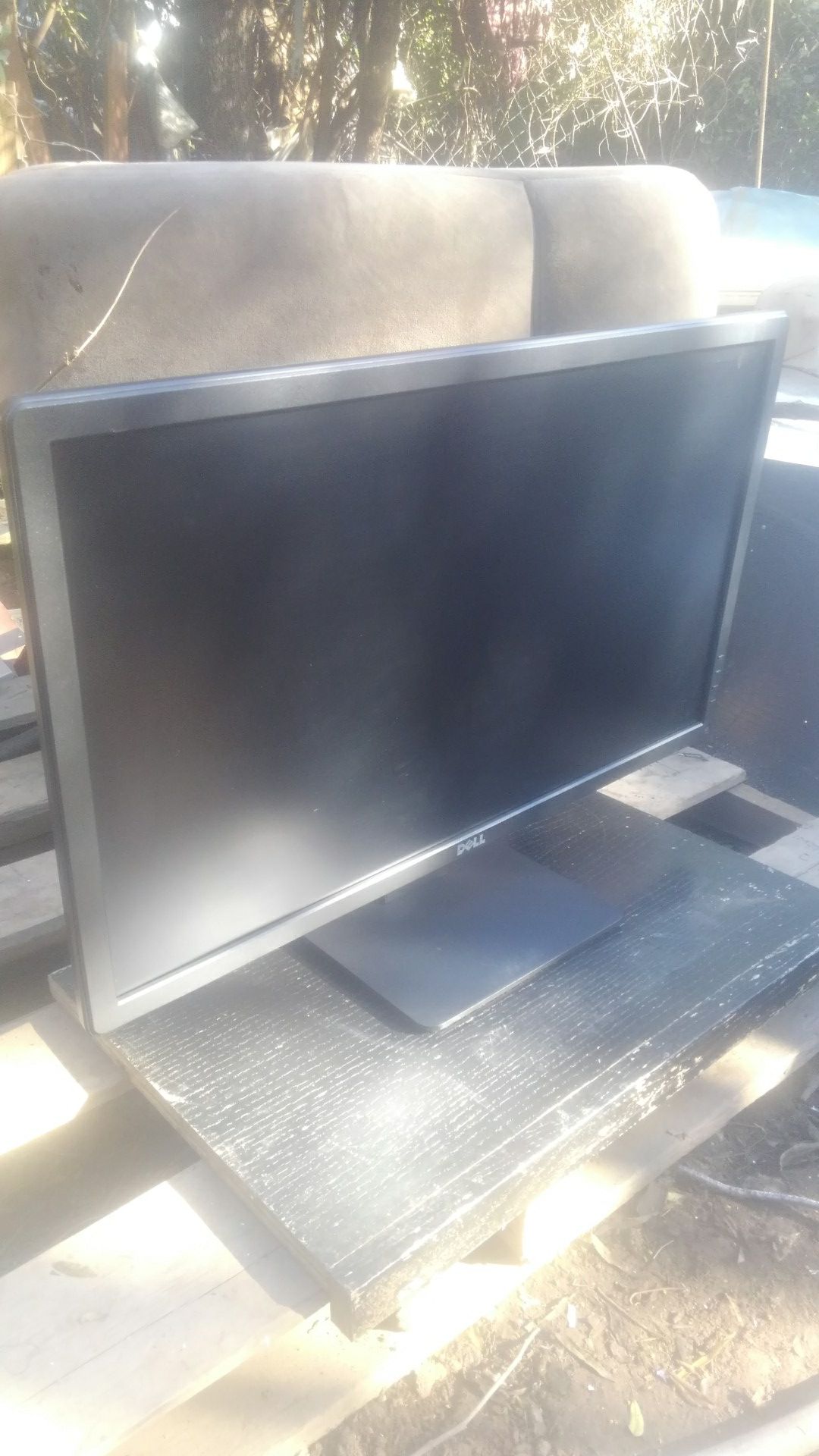 Dell 27 inch LCD high-definition monitor, model number E2715 Hf