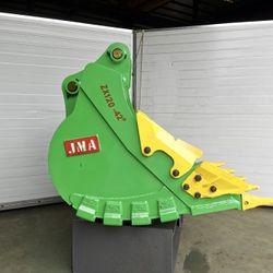  Heavy Duty Rock Bucket 42" inches for Excavator John Deere 120D or Similar Machines.
