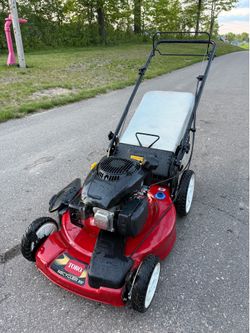 Self Propelled Toro Lawnmower with kohler engine