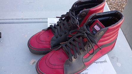 Marvel vans dead pool shoes size 10