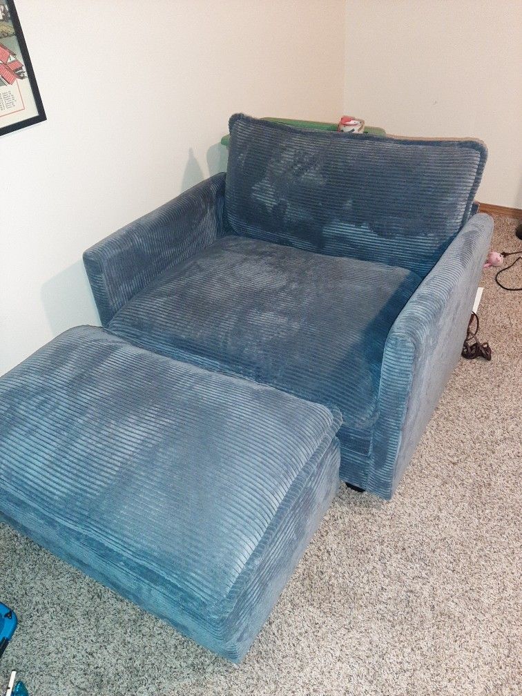 Oversized Chair And Ottoman