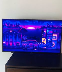 smart tv 32" (2024) excellent condition