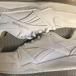 Women’s Low Cut Work Sneaker - White and Grey Reebok BB4500 WORK - RB161