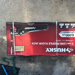Husky 3 Ton Floor Jack