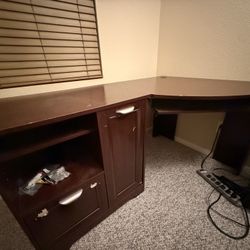 L Shaped Desk with Shelf And Drawers FREE