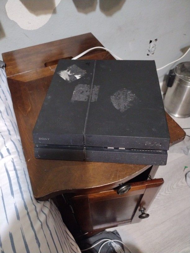 PS4