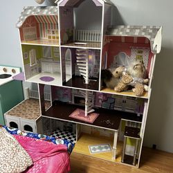 Very Large Doll House