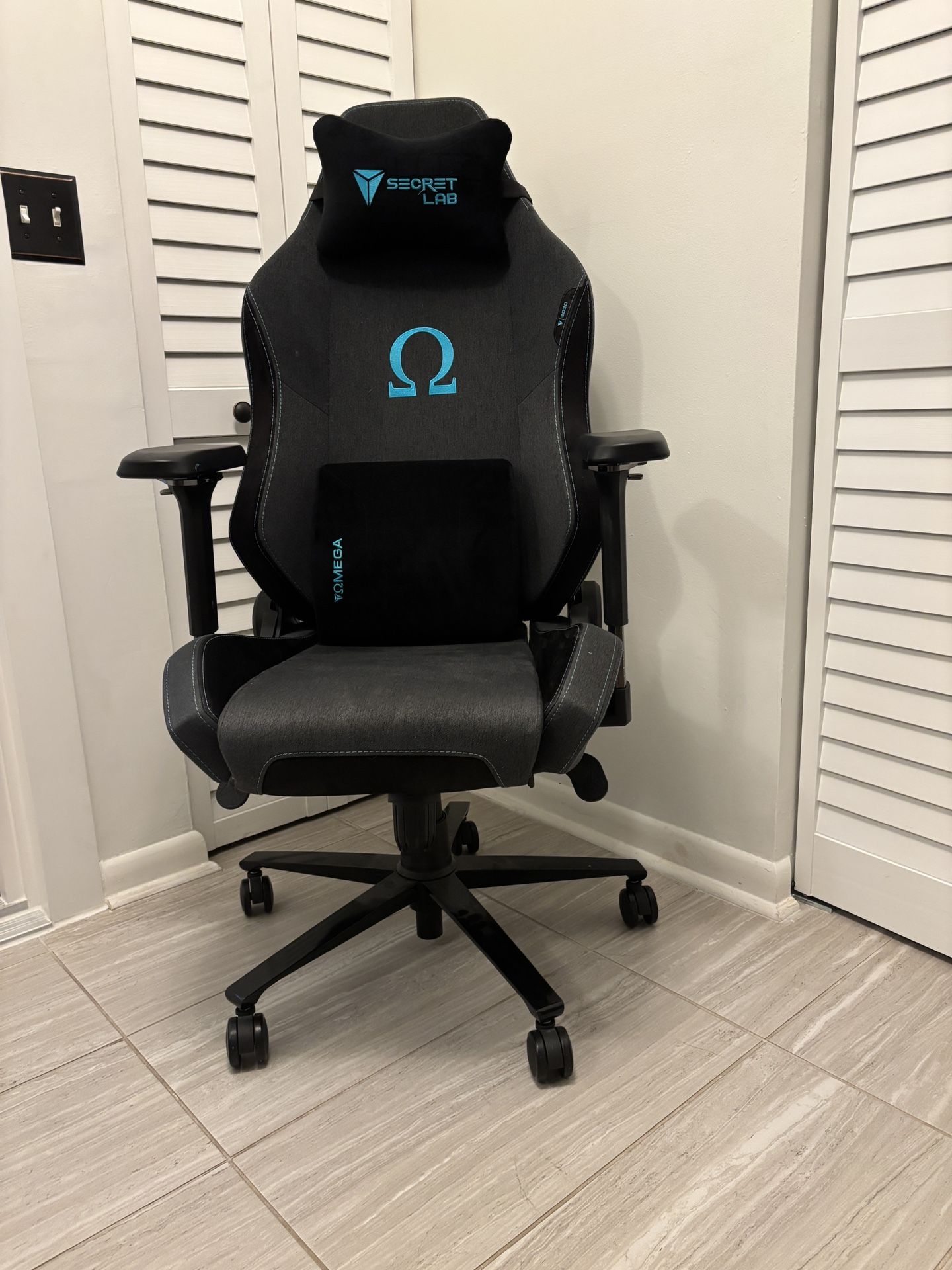Secret Lab Computer Gaming Chair Omega