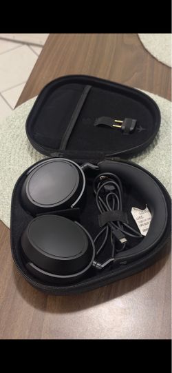Sennheiser Momentum 4 wireless headphones