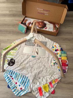Lovevery Play Gym Baby Activity Mat