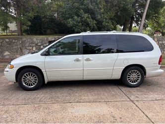 2000 Chrysler Town & Country Limited