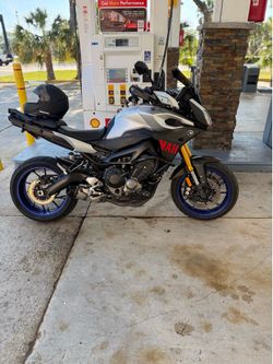 Yamaha tracer 09