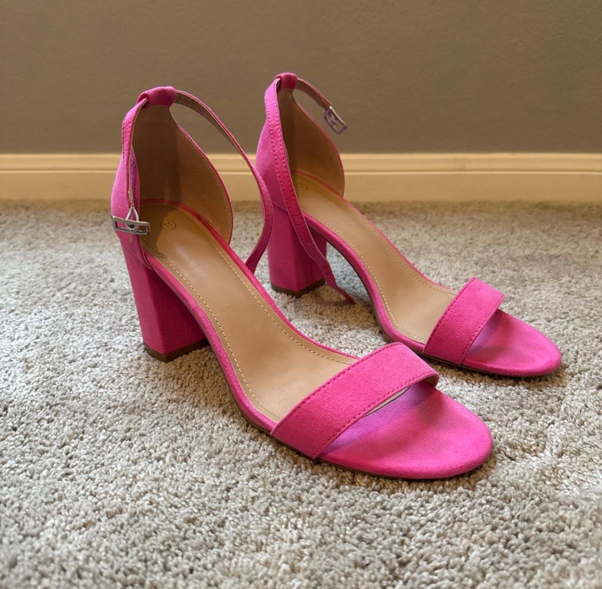 Hot Pink Heels
