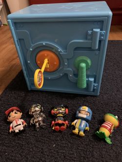 Ryan’s World Safe with 5 characters