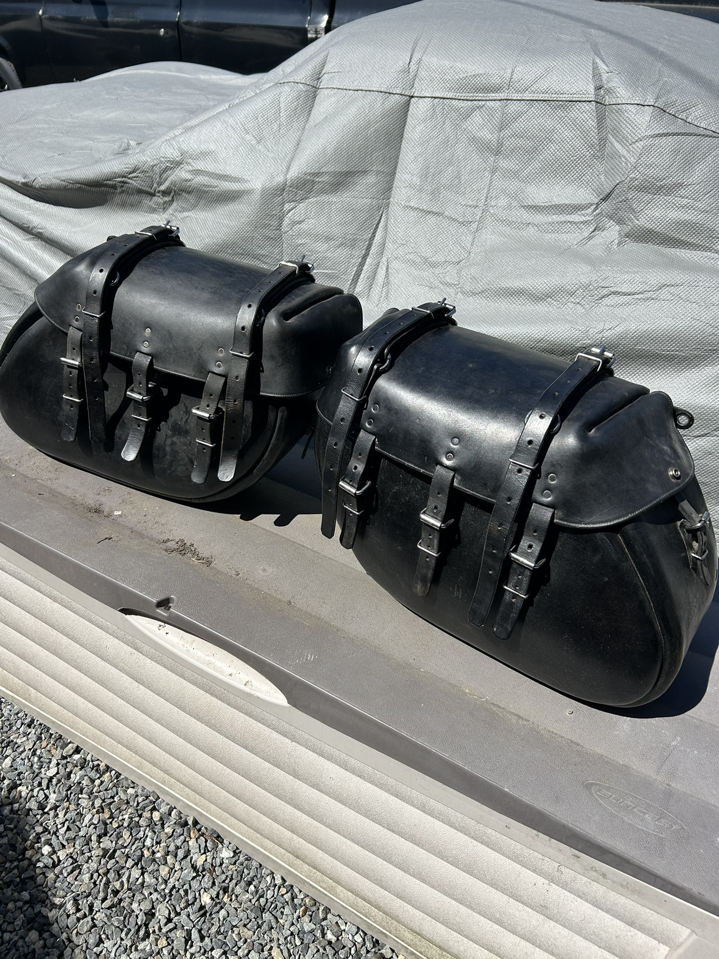 Iron Bags Saddlebags Leather Harley Softail