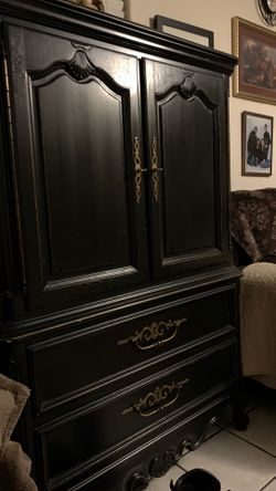 Armoire solid wood