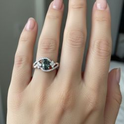 18k white gold teal sapphire & diamond ring