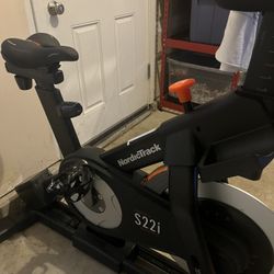 NordicTrack S22i Stationary Bike for Sale in Oak Harbor WA OfferUp