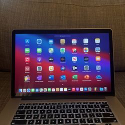 15 Inch MACBOOK PRO LOADED  WITH 30 DayWARRANTY