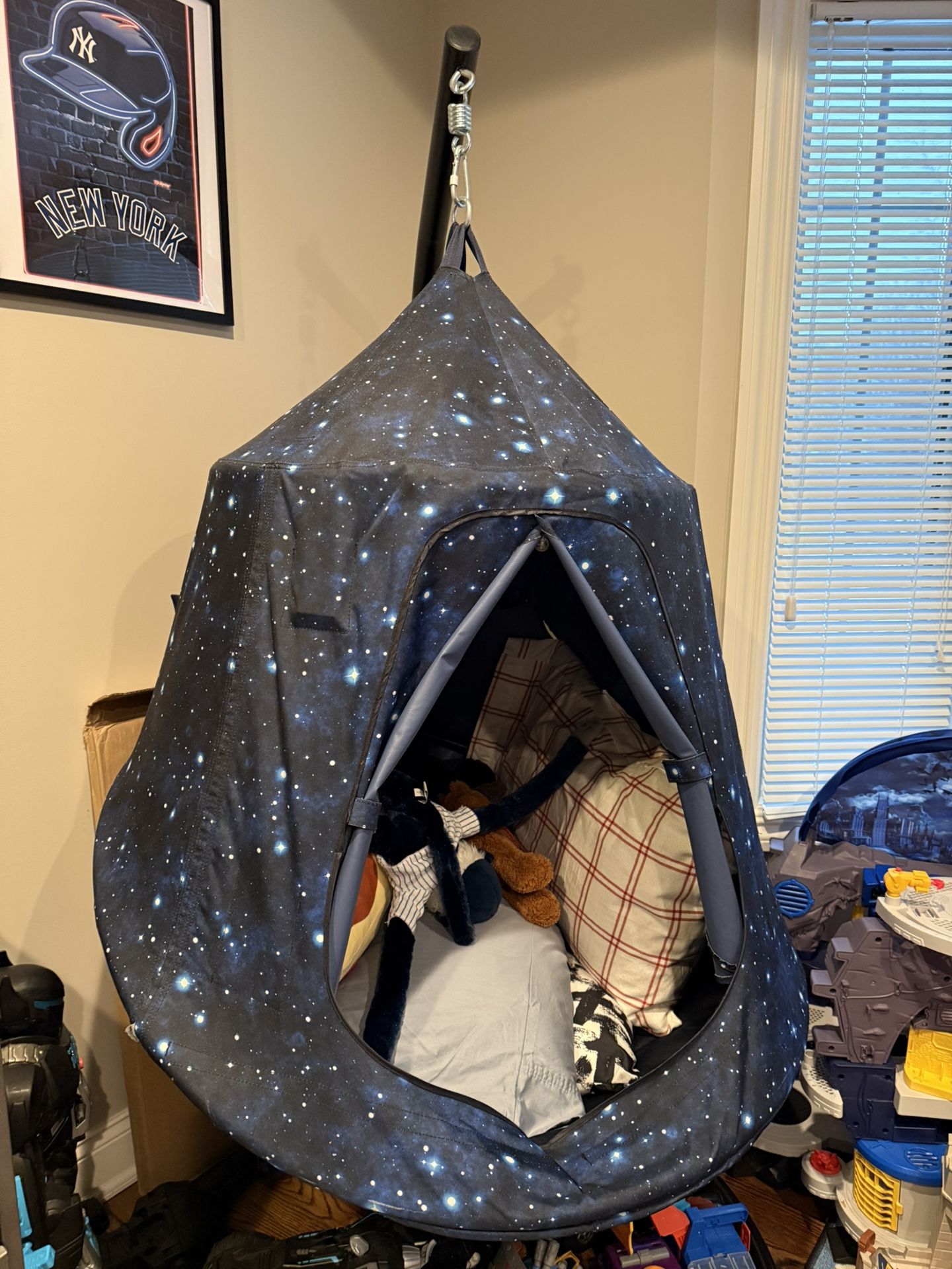Kids Tent Swing