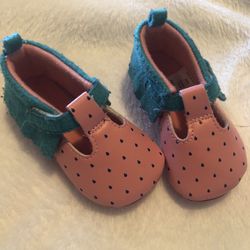 Baby shoe size store at 9 months