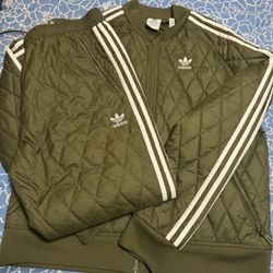 RARE ADIDAS SET SIZE MEDIUM $200 TRADES ARE WELCOMED