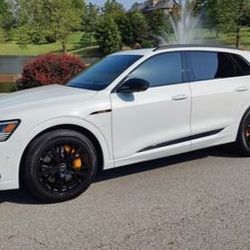 2022 Audi e-tron Q55 Quattro